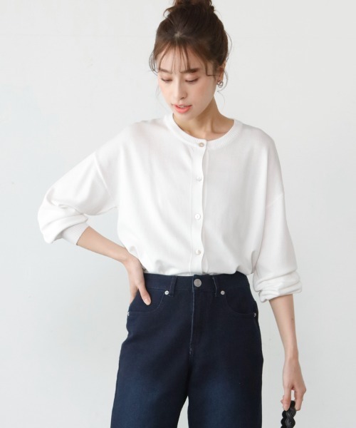 M.deux（エムドゥ）の「◎クルーネックカーディガン◎（カーディガン/ボレロ・レディース・オフホワイト/ブラック/ベージュ/ピンク・MEDIUM）」の2枚目の写真