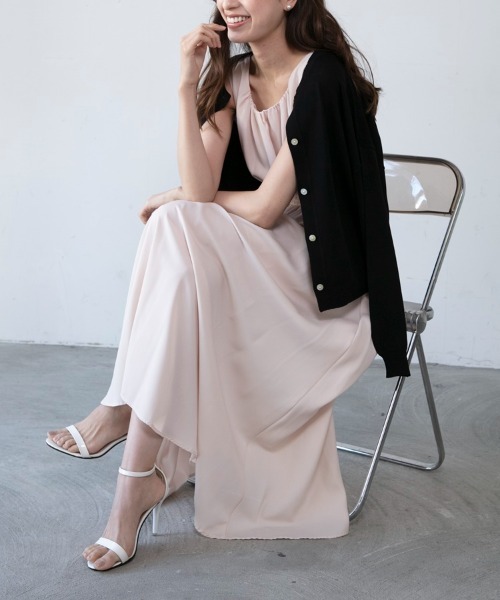 M.deux（エムドゥ）の「◎クルーネックカーディガン◎（カーディガン/ボレロ・レディース・オフホワイト/ブラック/ベージュ/ピンク・MEDIUM）」の6枚目の写真