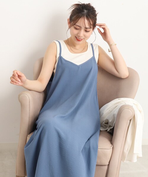 SHOO・LA・RUE(シューラルー)の「◆【イージーケア】大人の心をつかむ キャミワンピース(ワンピース・レディース・ライトベージュ/ブラック/ブルー・00)」の3枚目の写真