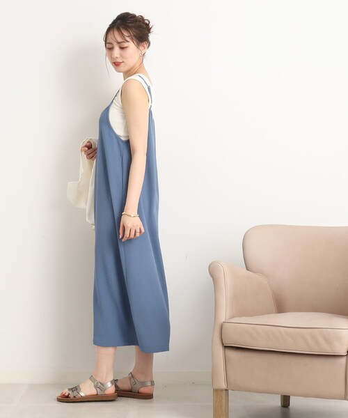 SHOO・LA・RUE(シューラルー)の「◆【イージーケア】大人の心をつかむ キャミワンピース(ワンピース・レディース・ライトベージュ/ブラック/ブルー・00)」の13枚目の写真