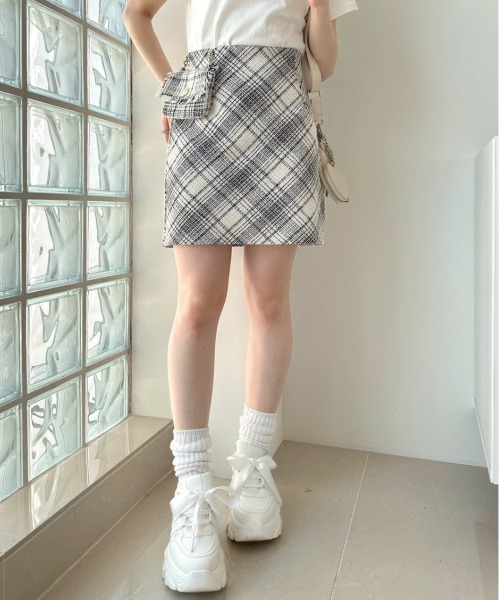 OLIVE des OLIVE（オリーブデオリーブ）の「マイクロバッグ付きタイト