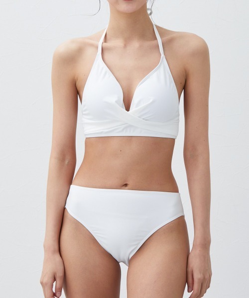 QFORON（キュフォロン）の「スポーティークロス水着セット（水着・レディース・ホワイト×ブラック・LL/M/L）」の13枚目の写真