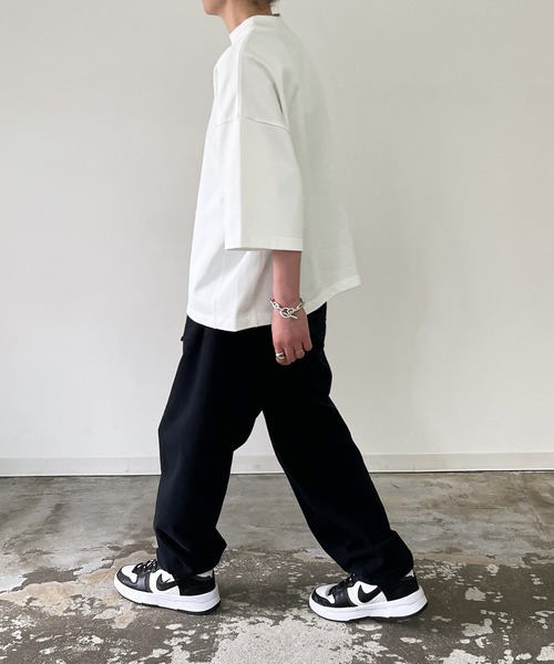 y/m by MIHO（イムバイミホ）の「モックネックオーバーサイズTシャツ（Tシャツ/カットソー・レディース・ホワイト/ブラック・FREE）」の10枚目の写真
