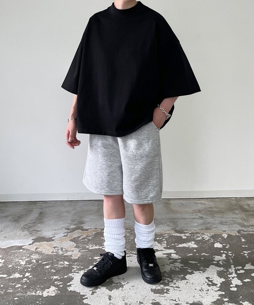 y/m by MIHO（イムバイミホ）の「モックネックオーバーサイズTシャツ（Tシャツ/カットソー・レディース・ホワイト/ブラック・FREE）」の20枚目の写真