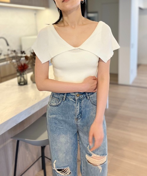 Jewelobe(ジュエローブ)の「ビッグカラーノースリーブニットトップス(Tシャツ/カットソー・レディース・ホワイト/ブラック・FREE)」の5枚目の写真