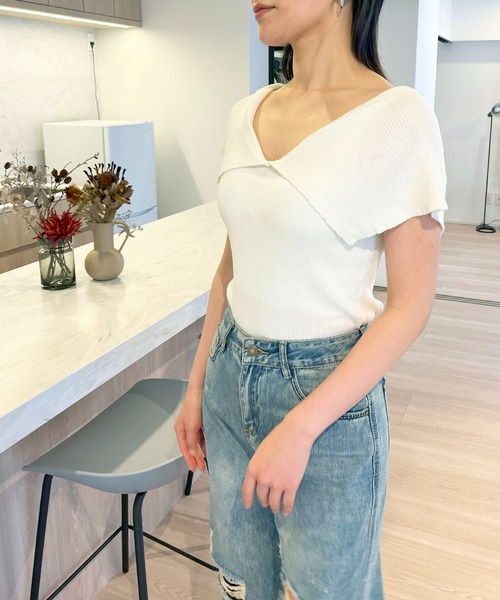 Jewelobe(ジュエローブ)の「ビッグカラーノースリーブニットトップス(Tシャツ/カットソー・レディース・ホワイト/ブラック・FREE)」の7枚目の写真