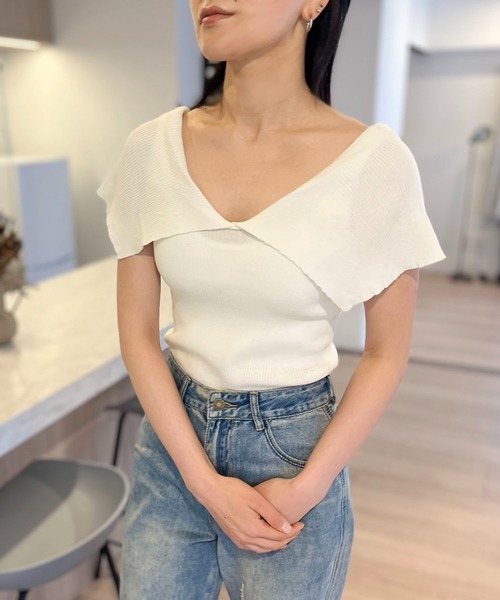 Jewelobe(ジュエローブ)の「ビッグカラーノースリーブニットトップス(Tシャツ/カットソー・レディース・ホワイト/ブラック・FREE)」の17枚目の写真