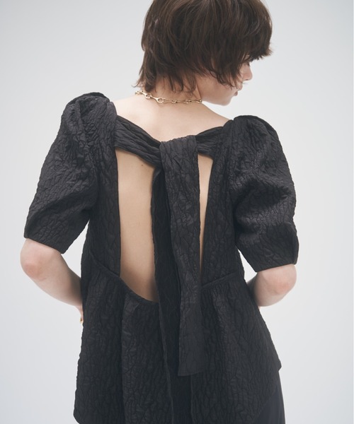 MECRE（メクル）の「バルーンスリーブジャガードブラウス（シャツ/ブラウス・レディース・ブラック/オフホワイト・FREE）」の14枚目の写真