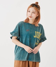 CUBE SUGAR（キューブシュガー）の「リメイク風切替ロゴプリントフリルスリーブTシャツ（Tシャツ/カットソー）」