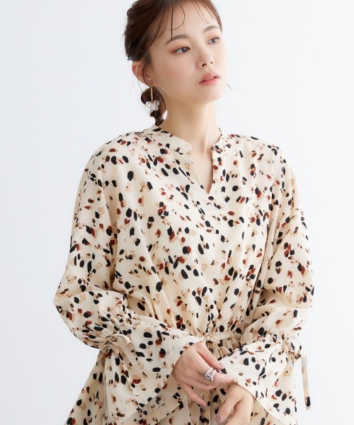 miclat（ミクラ）の「大きいサイズ　レトロ柄ブラウス　miclat（シャツ/ブラウス・レディース・アイボリー系/ブラウン系・LL/3L/5L/4L/L）」の11枚目の写真