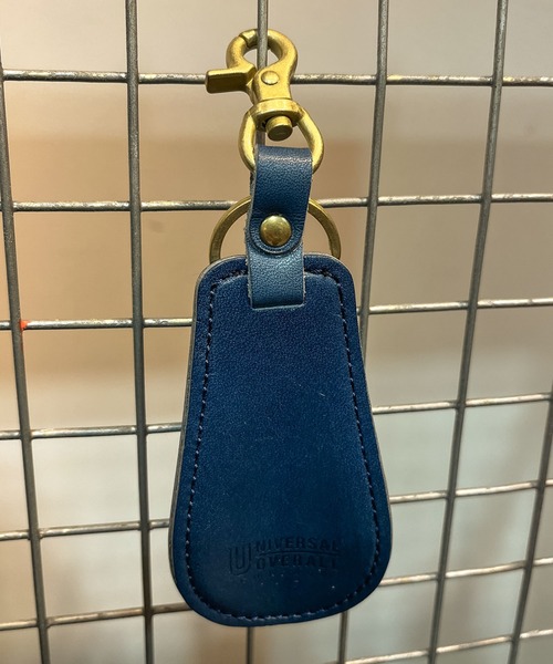 UNIVERSAL OVERALL（ユニバーサルオーバーオール）の「【 UNIVERSAL OVERALL / ユニバーサルオーバーオール 】栃木レザー靴べらキーホルダー UV156AR leather shoehorn keychain DRE（キーホルダー・メンズ・ブラック/ダークブラウン/ブラウン/レッド/グリーン/ネイビー・FREE）」の10枚目の写真