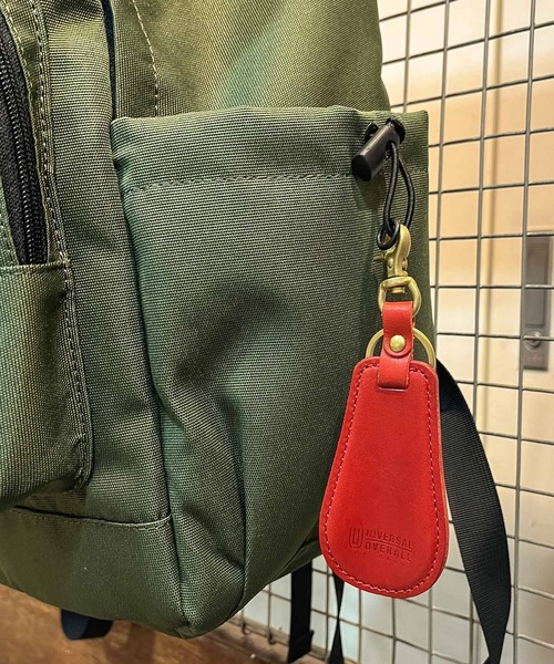 UNIVERSAL OVERALL（ユニバーサルオーバーオール）の「【 UNIVERSAL OVERALL / ユニバーサルオーバーオール 】栃木レザー靴べらキーホルダー UV156AR leather shoehorn keychain DRE（キーホルダー・メンズ・ブラック/ダークブラウン/ブラウン/レッド/グリーン/ネイビー・FREE）」の14枚目の写真