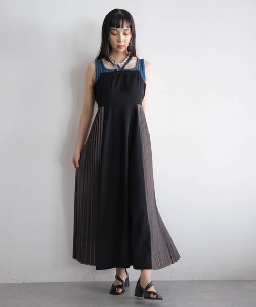 HARE（ハレ）の「ホルターサイドプリーツハイショクキャミワンピース