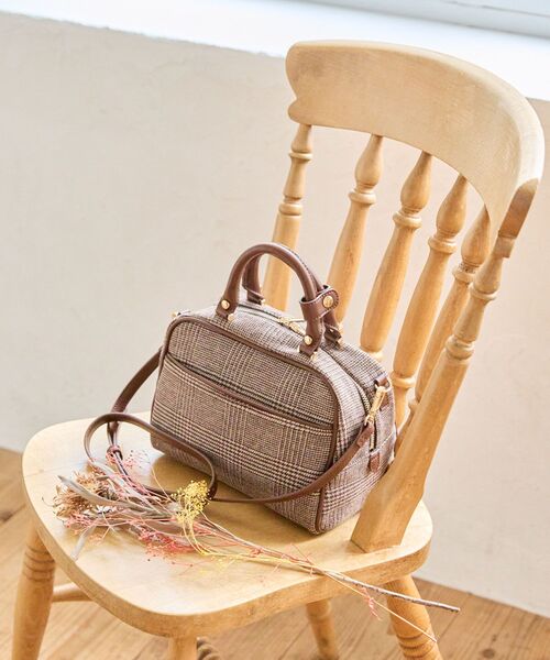 MAJESTIC LEGON(マジェスティックレゴン)の「2wayショルダーボストンバッグ(ボストンバッグ・レディース・ブラック系その他/ブラウン系その他2・FREE)」の2枚目の写真