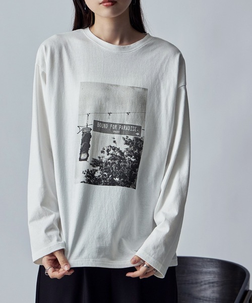 etoll.(エトル)の「フォトプリントロングTシャツ(Tシャツ/カットソー・レディース・オフホワイト/ホワイト系その他・FREE)」の2枚目の写真