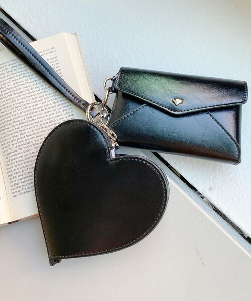 fredy emue（フレディエミュ）の「ハートレターポーチショルダーバッグ（ショルダーバッグ・レディース・シルバー/ブラック/ゴールド/レッド・FREE）」の14枚目の写真