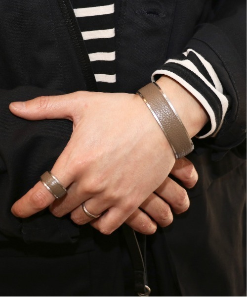 hobo（ホーボー）の「hobo / ホーボー BRACELET BRASS WIDE with