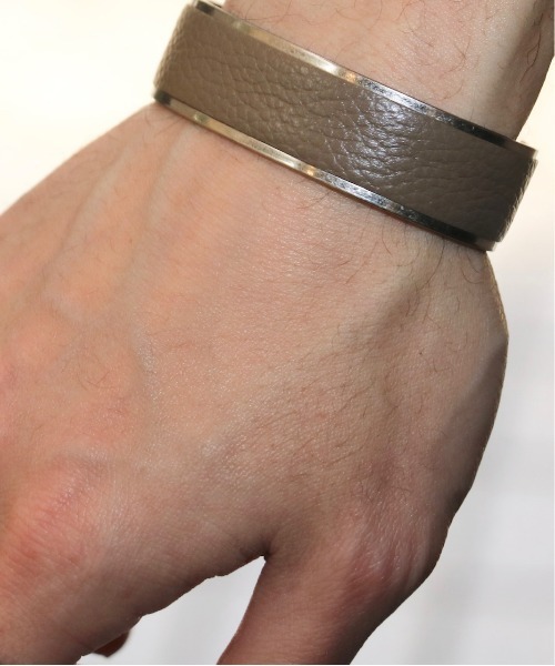 hobo（ホーボー）の「hobo / ホーボー BRACELET BRASS WIDE with