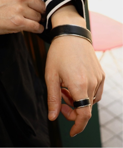 hobo（ホーボー）の「hobo / ホーボー BRACELET BRASS WIDE with