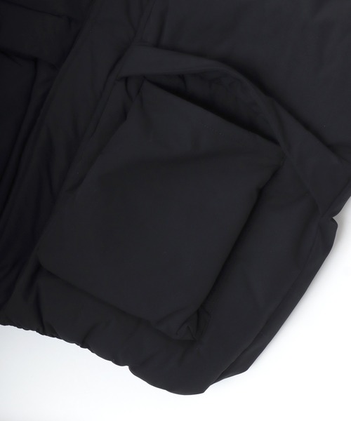 Lazar(ラザル)の「Oversize Puffer Vest/オーバーサイズ パファーベスト/中綿 ファイバーダウンベスト/テックベスト/レディース メンズ アウター(ダウンベスト・レディース・ブラック/セージグリーン/オフホワイト・M/L/LL)」の10枚目の写真