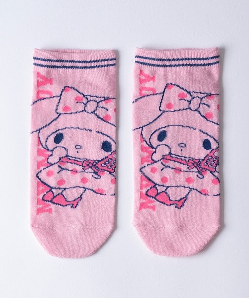 sanrio（サンリオ）の「Sanrio サンリオ POP カジュアル＆ドレッシー ハローキティ マイメロディ クロミ シナモン アンクルソックス くるぶし 靴下 23cm 24cm 25cm（ソックス/靴下・レディース・クリーム/ピンク系その他/ブラック/イエロー/ピンク系その他2/ネイビー/パープル/ピンク/ブラック系2/スカイブルー系1/パープル系2/パープル系3/ブルー系1/ピンク系1/ピンク系2/ブラック系1/ネイビー系1/パープル系1・23-25cm）」の19枚目の写真