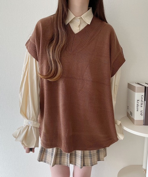 Nana(ナナ)の「オーバーサイズニットベスト(ベスト・レディース・ブラウン/カーキ・FREE)」の12枚目の写真