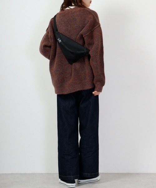 KAKSI(カクシ)の「KAKSI トライアングルボディBAG(ボディバッグ/ウエストポーチ・メンズ・ネイビー/ベージュ/グレー/ブラック・FREE)」の12枚目の写真