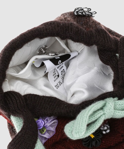 YanYan（ヤンヤン）の「RIBBON POUCH（ポーチ）」 - WEAR