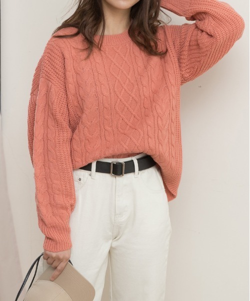 ad thie（アドティエ）の「ケーブル柄 クルーネック ニット セーター（ニット/セーター・レディース・アイボリー/ブラック/ピンクベージュ/オリーブ/グレー/ナチュラル/イエロー/キャメル/マスタード/ミント/オレンジ/ベージュ/ラベンダー/チャコール/ピンク/ライトブルー・MEDIUM）」の16枚目の写真