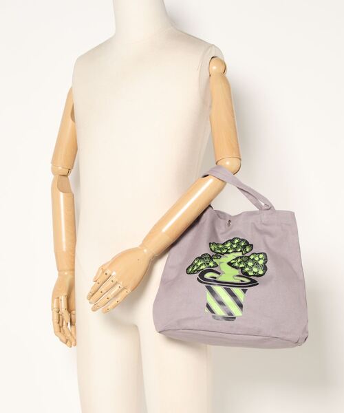 カヤ（カヤ）の「【カヤ】NIPPON 樽トートバッグ（トートバッグ・レディース・グリーン/ピンク/レッド/ブルー/ブラック×グレー/パープル/ブラック×イエロー/ライトパープル・FREE）」の13枚目の写真