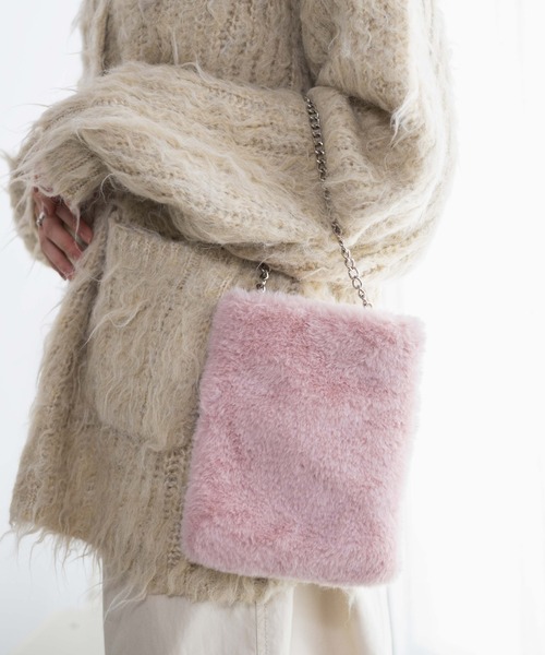 WEGO(ウィゴー)の「WEGO/ファーチェーンミニショルダー(ショルダーバッグ・レディース・サックスブルー/ベージュ/ブラック/ライトピンク/ピンク系その他/オレンジ/グリーン/その他1/その他2/ホワイト/グレー・FREE)」の9枚目の写真