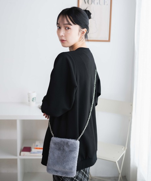 WEGO(ウィゴー)の「WEGO/ファーチェーンミニショルダー(ショルダーバッグ・レディース・サックスブルー/ベージュ/ブラック/ライトピンク/ピンク系その他/オレンジ/グリーン/その他1/その他2/ホワイト/グレー・FREE)」の15枚目の写真