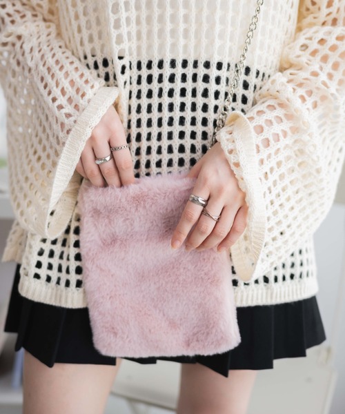 WEGO(ウィゴー)の「WEGO/ファーチェーンミニショルダー(ショルダーバッグ・レディース・サックスブルー/ベージュ/ブラック/ライトピンク/ピンク系その他/オレンジ/グリーン/その他1/その他2/ホワイト/グレー・FREE)」の17枚目の写真