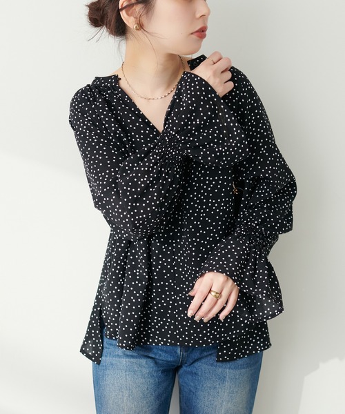 natural couture(ナチュラルクチュール)の「とろみ素材フレアスリーブチュニック(シャツ/ブラウス・レディース・その他2/その他1/レンガ/オフホワイト・FREE)」の4枚目の写真