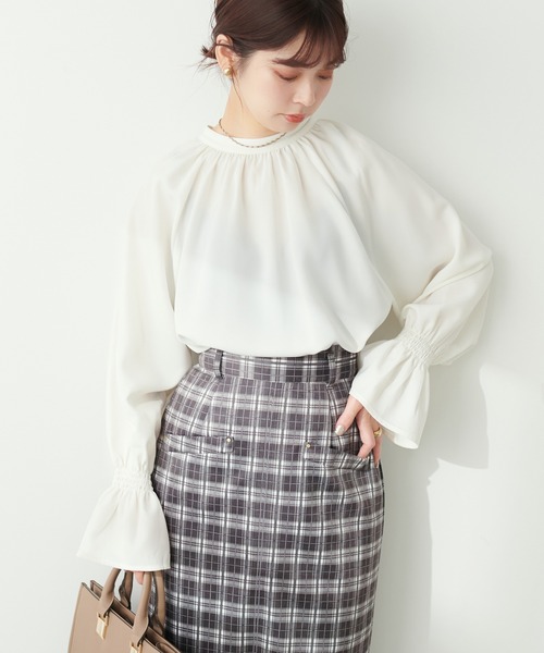 natural couture(ナチュラルクチュール)の「とろみ素材フレアスリーブチュニック(シャツ/ブラウス・レディース・その他2/その他1/レンガ/オフホワイト・FREE)」の7枚目の写真