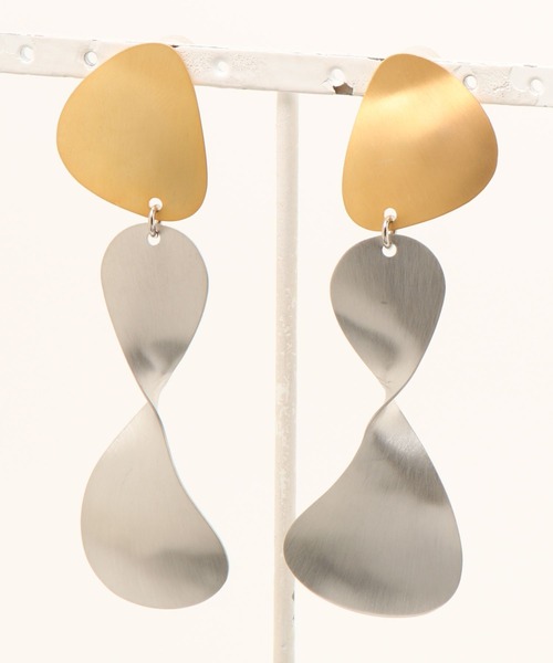 UN3D.（アンスリード）の「WAVE PLATE EARRING / ウェーブプレートイヤリング（イヤリング・レディース・シルバー/ゴールド・FREE）」の11枚目の写真