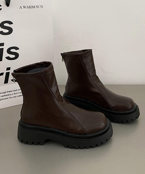 LAC-VERT（ラック・ヴェール）の「ソフトPU厚底ショートブーツ（ブーツ・レディース・ブラック/ダークブラウン・S/L/M）」の13枚目の写真