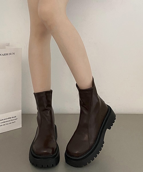 LAC-VERT（ラック・ヴェール）の「ソフトPU厚底ショートブーツ（ブーツ・レディース・ブラック/ダークブラウン・S/L/M）」の20枚目の写真