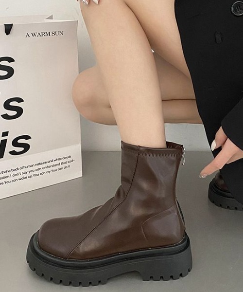 LAC-VERT（ラック・ヴェール）の「ソフトPU厚底ショートブーツ（ブーツ・レディース・ブラック/ダークブラウン・S/L/M）」の22枚目の写真