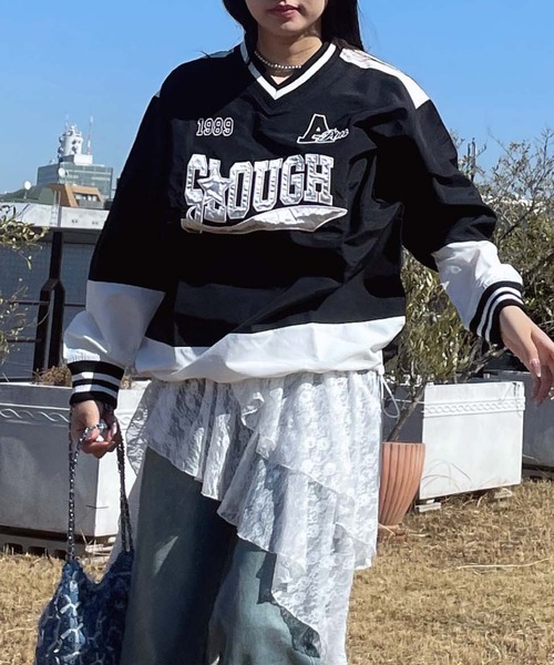 AS KNOW AS plus（アズノゥアズプラス）の「◎リブライン ビッグサイズ ナイロンプルオーバー【UNISEX ITEM】（スウェット・レディース・アイボリー/ネイビー/ブラック/アイボリー系1/パープル系1/ネイビー系1/ブラック系1/ネイビー系2/ブラック系2/レッド系2/ブラック系5/グレー系5/アイボリー系5/マスタード/ホワイト系その他/ブラック系その他/サックスブルー系2/ブラック系7/ホワイト系7/ネイビー系7・FREE）」の7枚目の写真