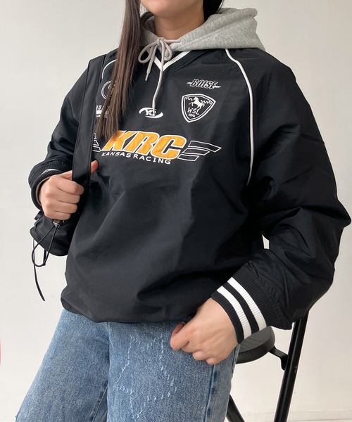 AS KNOW AS plus（アズノゥアズプラス）の「◎リブライン ビッグサイズ ナイロンプルオーバー【UNISEX ITEM】（スウェット・レディース・アイボリー/ネイビー/ブラック/アイボリー系1/パープル系1/ネイビー系1/ブラック系1/ネイビー系2/ブラック系2/レッド系2/ブラック系5/グレー系5/アイボリー系5/マスタード/ホワイト系その他/ブラック系その他/サックスブルー系2/ブラック系7/ホワイト系7/ネイビー系7・FREE）」の8枚目の写真