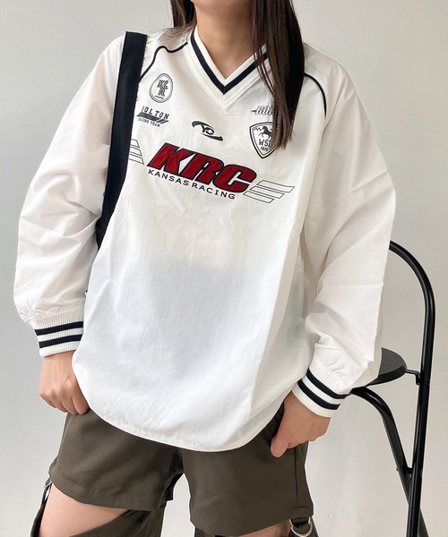 AS KNOW AS plus（アズノゥアズプラス）の「◎リブライン ビッグサイズ ナイロンプルオーバー【UNISEX ITEM】（スウェット・レディース・アイボリー/ネイビー/ブラック/アイボリー系1/パープル系1/ネイビー系1/ブラック系1/ネイビー系2/ブラック系2/レッド系2/ブラック系5/グレー系5/アイボリー系5/マスタード/ホワイト系その他/ブラック系その他/サックスブルー系2/ブラック系7/ホワイト系7/ネイビー系7・FREE）」の12枚目の写真