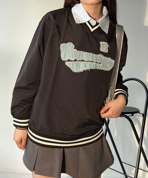 AS KNOW AS plus（アズノゥアズプラス）の「◎リブライン ビッグサイズ ナイロンプルオーバー【UNISEX ITEM】（スウェット・レディース・アイボリー/ネイビー/ブラック/アイボリー系1/パープル系1/ネイビー系1/ブラック系1/ネイビー系2/ブラック系2/レッド系2/ブラック系5/グレー系5/アイボリー系5/マスタード/ホワイト系その他/ブラック系その他/サックスブルー系2/ブラック系7/ホワイト系7/ネイビー系7・FREE）」の5枚目の写真