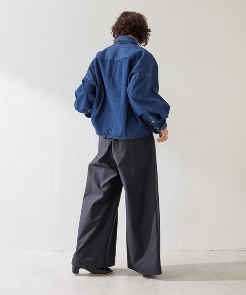 注目の バルーンデニムシャツジャケット【SUM1 STYLE(スミスタイル トップス