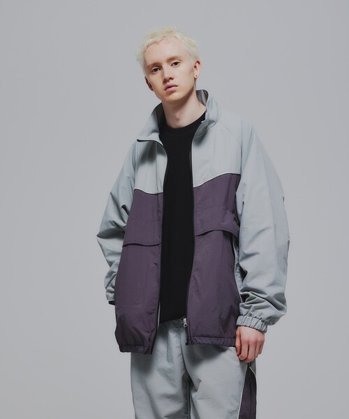 tk.TAKEO KIKUCHI（ティーケータケオキクチ）の「◇ナイロンジップ