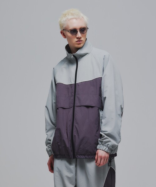 tk.TAKEO KIKUCHI（ティーケータケオキクチ）の「◇ナイロンジップ