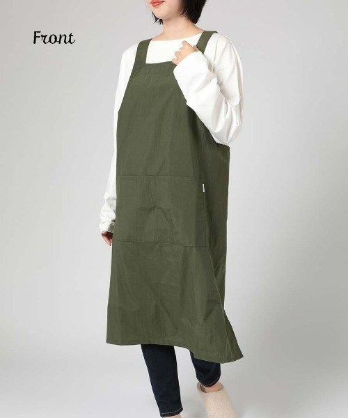 NAIGAI(ナイガイ)の「HOUSE WEAR STUDIO 撥水加工 ナイロン 無地 バッククロス エプロン 70372095(エプロン・レディース・レンガ/ブラック/グリーン・FREE)」の5枚目の写真