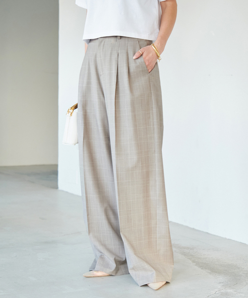 Deuxieme Classe パンツ（その他） ベージュ 0204125F0043 Deuxieme Classe（ドゥーズィエムクラス）の「Tuck Wide パンツ