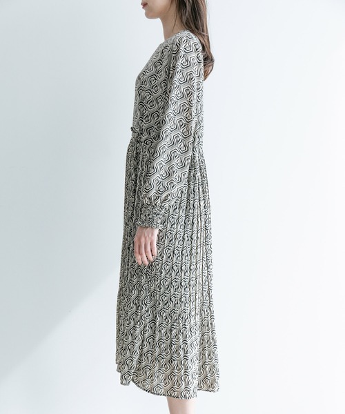 【セール】アート柄ギャザーワンピース（ワンピース）｜Jayro（ジャイロ）