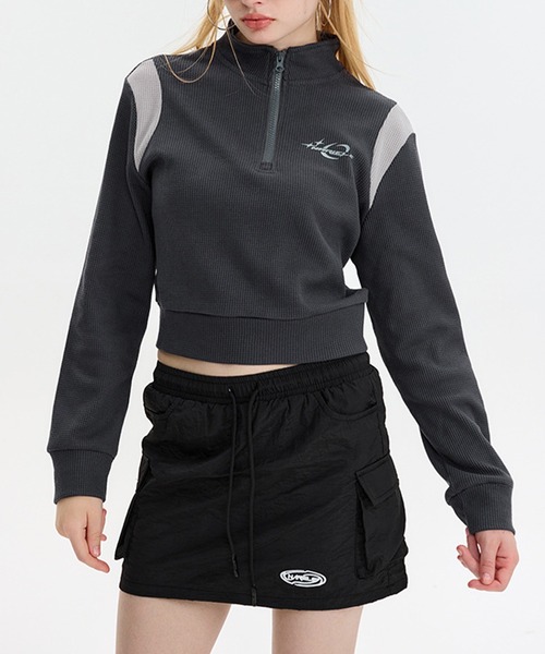 HOOK(フック)の「【HOOK】for girls 肩切り替えハーフジップ(スウェット・レディース・グレー/ブラック・L/M/S)」の2枚目の写真